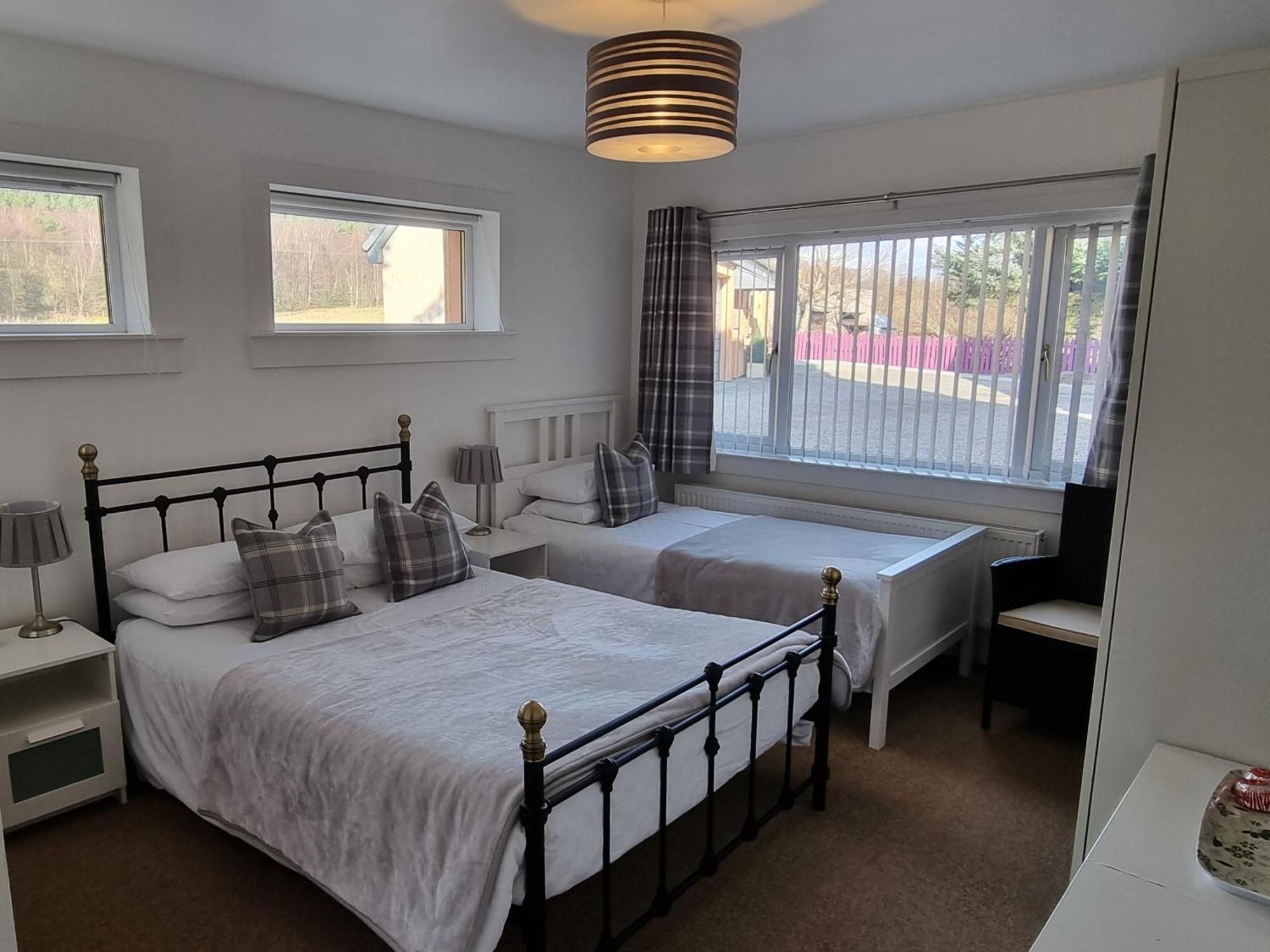 Carn Mhor Bed And Breakfast Aviemore Room photo